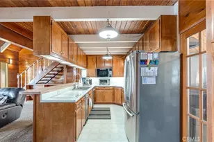 1405 Sequoia Dr, Lake Arrowhead, CA 92352 - Photo 9