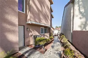 1981 W Bayshore, Anaheim, CA 92801 - Photo 25