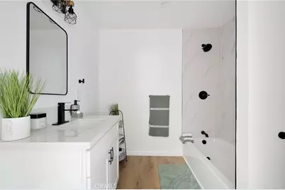 520 W 118th, Los Angeles, CA 90044 - Photo 25