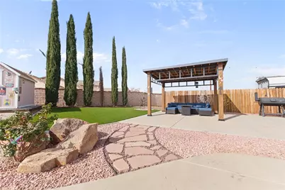 14728 Nokomis, Apple Valley, CA 92307 - Photo 35