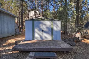 676 Pine Ln, Sugarloaf, CA 92386 - Photo 19