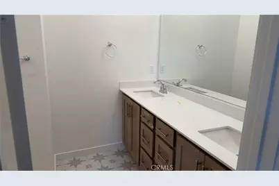 6438 Castle Crags Avenue, Hesperia, CA 92345 - Photo 5