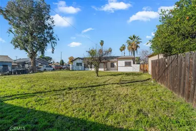 1113 E Acacia Avenue, Hemet, CA 92543 - Photo 15