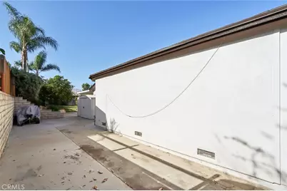 2322 Avenida Del Vista, Corona, CA 92882 - Photo 43