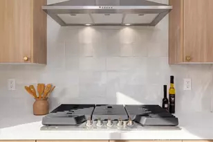 26002 Adamor Rd, Calabasas, CA 91302 - Photo 13