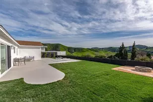 26002 Adamor Rd, Calabasas, CA 91302 - Photo 33