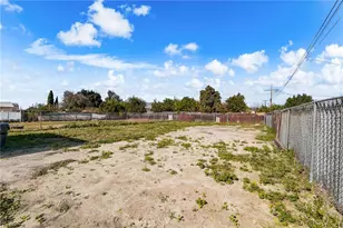 1095 E Phillips, Pomona, CA 91766 - Photo 23