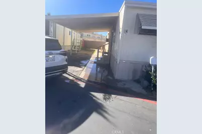 16473 Green Tree Boulevard, San Bernardino, CA 92395 - Photo 3