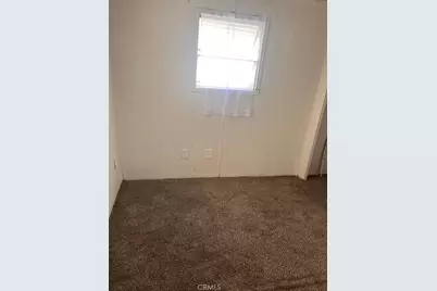 16473 Green Tree Boulevard, San Bernardino, CA 92395 - Photo 11