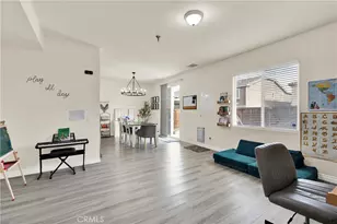 9037 Calico Ct, Oak Hills, CA 92344 - Photo 15