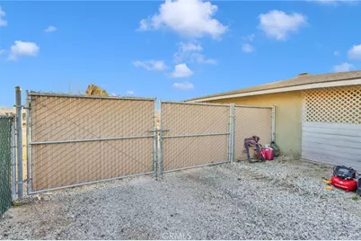 21940 Carlisle Road, Apple Valley, CA 92307 - Photo 29
