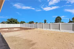 21940 Carlisle Rd, Apple Valley, CA 92307 - Photo 29