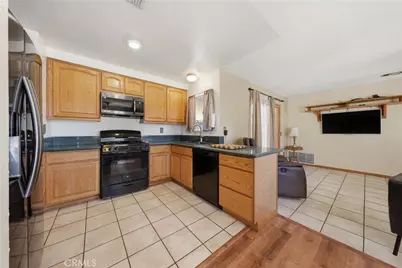 100 Amber Court, Redlands, CA 92374 - Photo 9