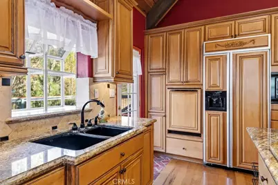 28070 West Shore Road, Lake Arrowhead, CA 92352 - Photo 11