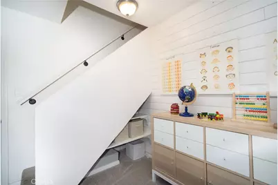 32958 Squirrel Ln, Running Springs, CA 92382 - Photo 9