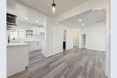 220 W 98th Street, Los Angeles, CA 90003 - Photo 5