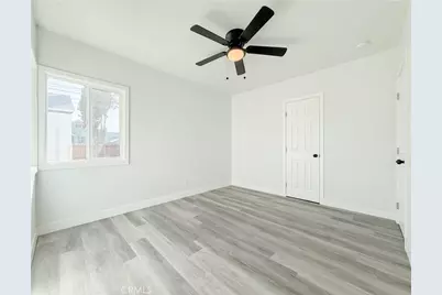 220 W 98th Street, Los Angeles, CA 90003 - Photo 13