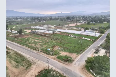 29570 13 Th Street, Nuevo, CA 92567 - Photo 35