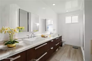 241 S Reeves Dr, Beverly Hills, CA 90212 - Photo 9