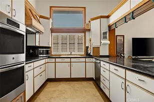 971 Grass Valley, Lake Arrowhead, CA 92352 - Photo 5