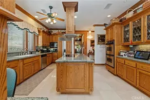 6975 Wyndham Hill Dr, Riverside, CA 92506 - Photo 21