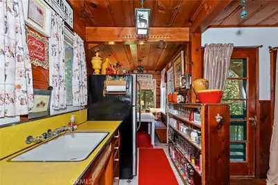 23718 Scenic, Crestline, CA 92325 - Photo 5