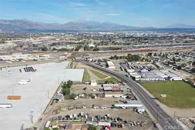 1966 W Rialto, San Bernardino, CA 92410 - Photo 3