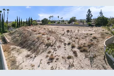 6204 Claridge Drive, Riverside, CA 92506 - Photo 13