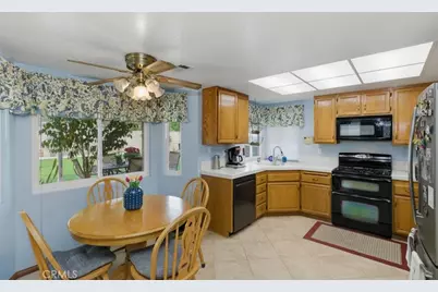 2416 Patriot Way, Corona, CA 92882 - Photo 21