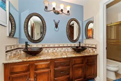 26520 Walnut Hills Drive, Lake Arrowhead, CA 92352 - Photo 23