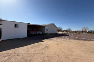 36633 Hidden River, Hinkley, CA 92347 - Photo 19