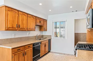 9885 Mission Blvd, Jurupa, CA 92509 - Photo 11