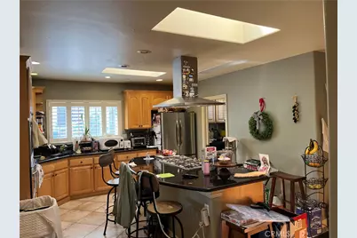 2051 N Catalina Street, Los Angeles, CA 90027 - Photo 15