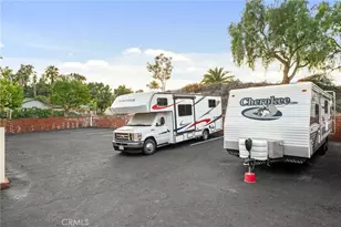 2160 Falcon Crest Dr, Riverside, CA 92506 - Photo 37