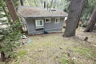 726 Golden, Lake Arrowhead, CA 92352 - Photo 49