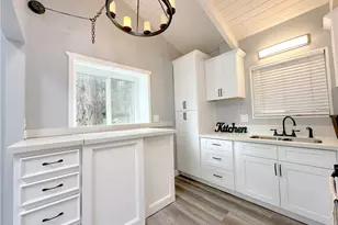 726 Golden, Lake Arrowhead, CA 92352 - Photo 11