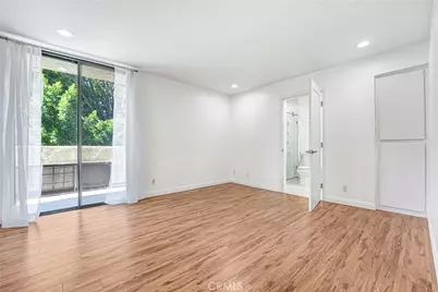 7001 S La Cienega #101, Los Angeles, CA 90045 - Photo 13