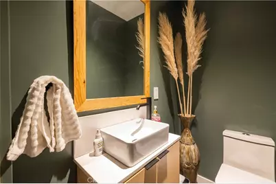 259 Victoria, Sugarloaf, CA 92386 - Photo 25