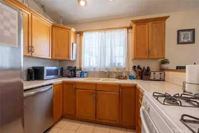 209 W Meadow Lane, Big Bear City, CA 92314 - Photo 7