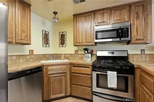 27434 White Fir, Lake Arrowhead, CA 92352 - Photo 11