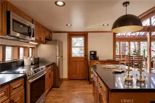 1370 Calgary Dr, Lake Arrowhead, CA 92352 - Photo 13