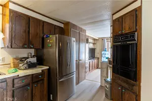 575 S Lyon, Hemet, CA 92543 - Photo 17