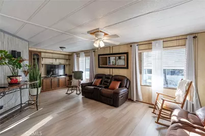 575 S Lyon #60, Hemet, CA 92543 - Photo 5