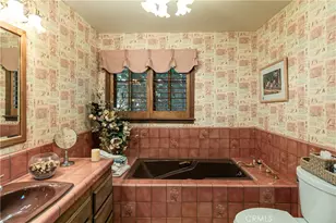 27421 Cedarwood Dr, Lake Arrowhead, CA 92352 - Photo 13