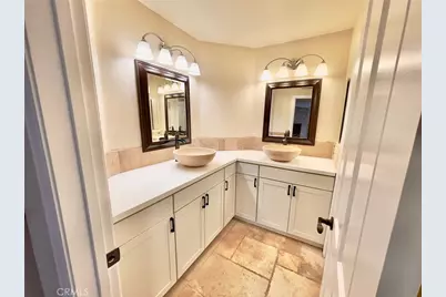 38194 Oaktree Loop, Murrieta, CA 92562 - Photo 9