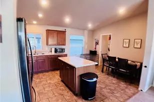 995 Pomona, Corona, CA 92882 - Photo 7