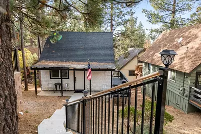 688 Main, Big Bear Lake, CA 92315 - Photo 3