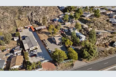 32476 W State Highway 74, Hemet, CA 92545 - Photo 7