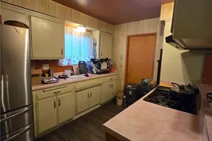 461 W Scott St, Rialto, CA 92376 - Photo 9