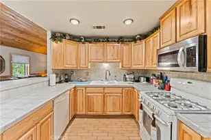 39441 Tokay, Cherry Valley, CA 92223 - Photo 19